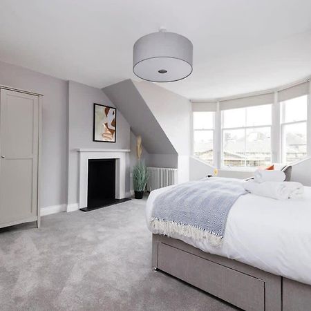 Dragon Suites - City Centre Castle View 1 Bed Apartment 爱丁堡 外观 照片