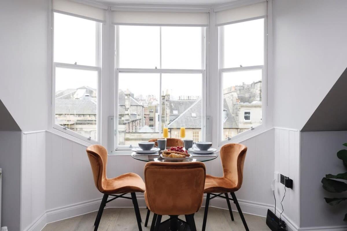 Dragon Suites - City Centre Castle View 1 Bed Apartment 爱丁堡 外观 照片