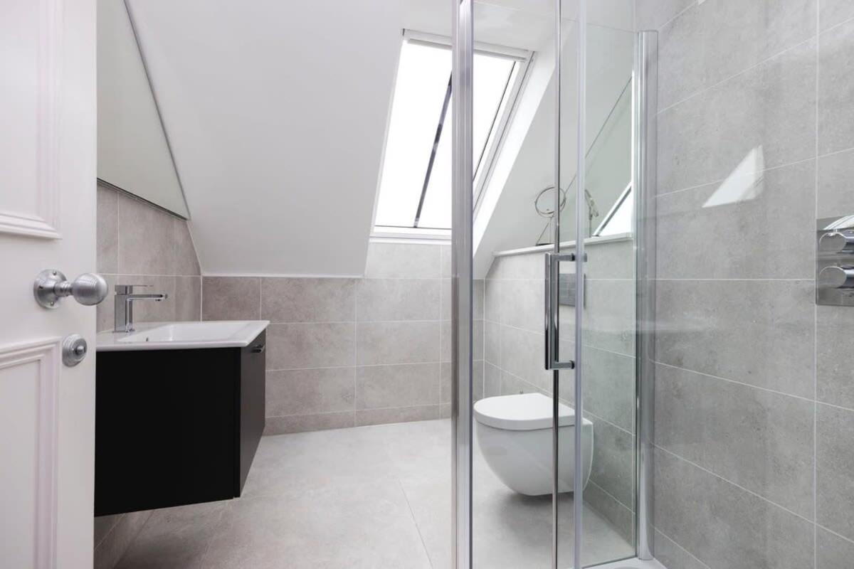 Dragon Suites - City Centre Castle View 1 Bed Apartment 爱丁堡 外观 照片